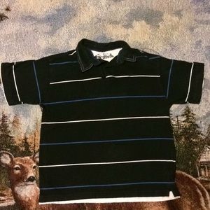 Black T shirt with blue and white stripes.